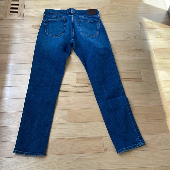 Mens Abercrombie and Fitch jeans. - Picture 2 of 5